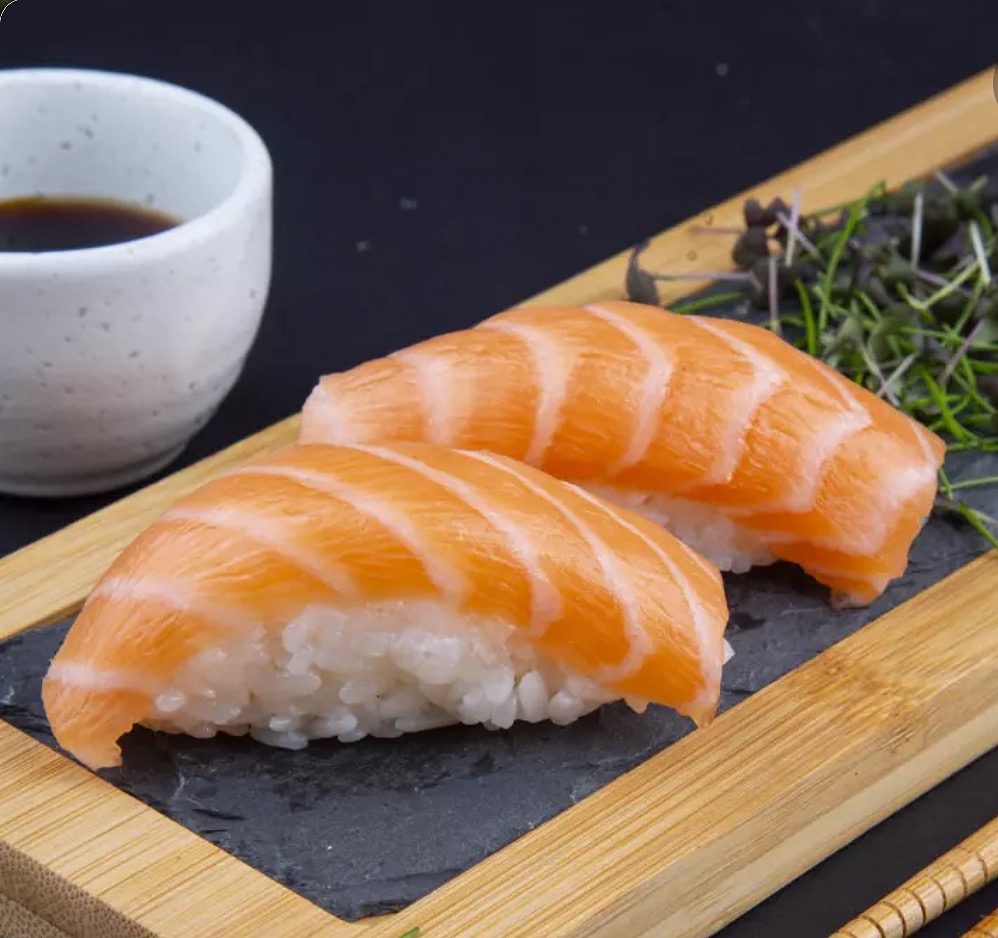 Salmon Nigiri